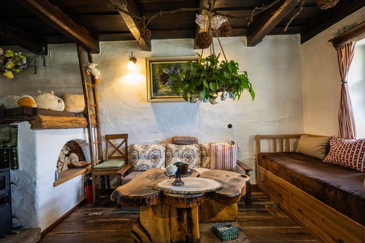 Chalupa pod lesom - obývačka